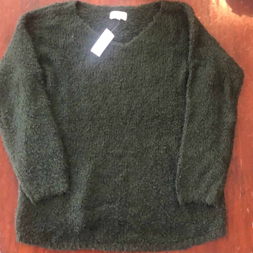 Lou & Grey Fuzzy Hunter Green Sweater size small.